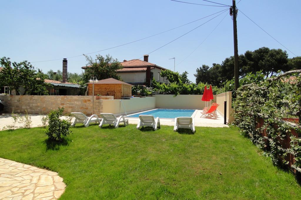 Apartments Villa Ela أوماغ المظهر الخارجي الصورة