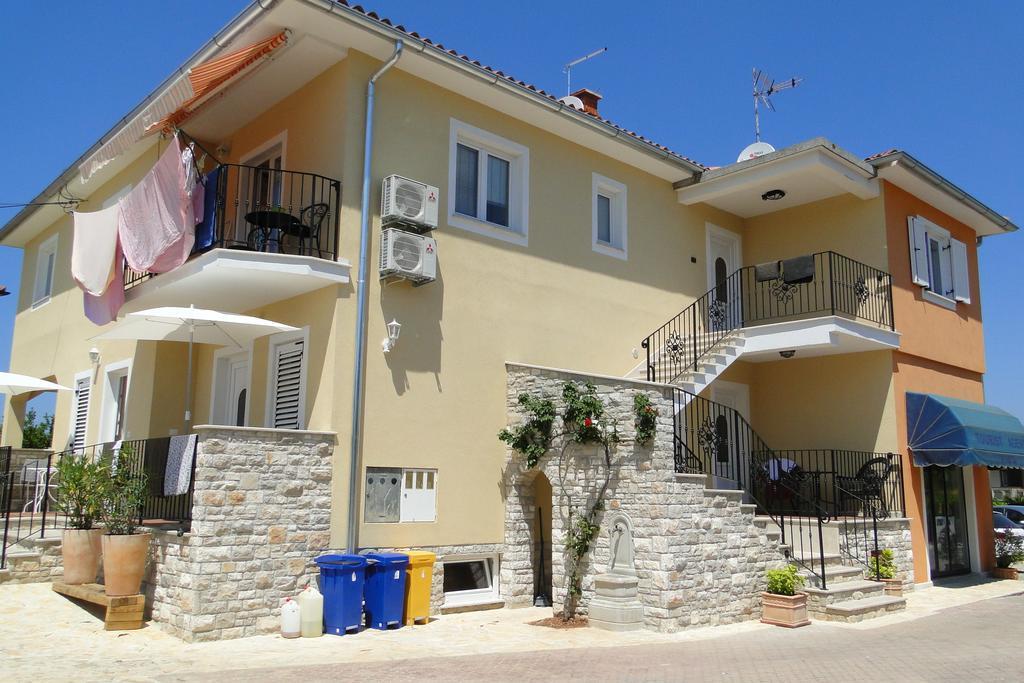 Apartments Villa Ela أوماغ المظهر الخارجي الصورة