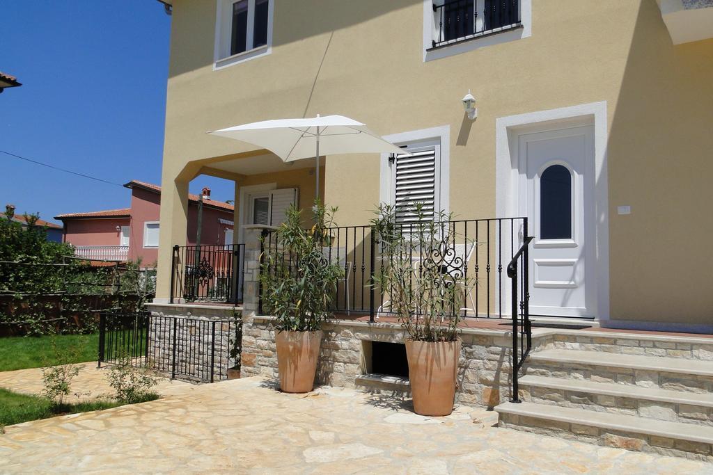 Apartments Villa Ela أوماغ المظهر الخارجي الصورة