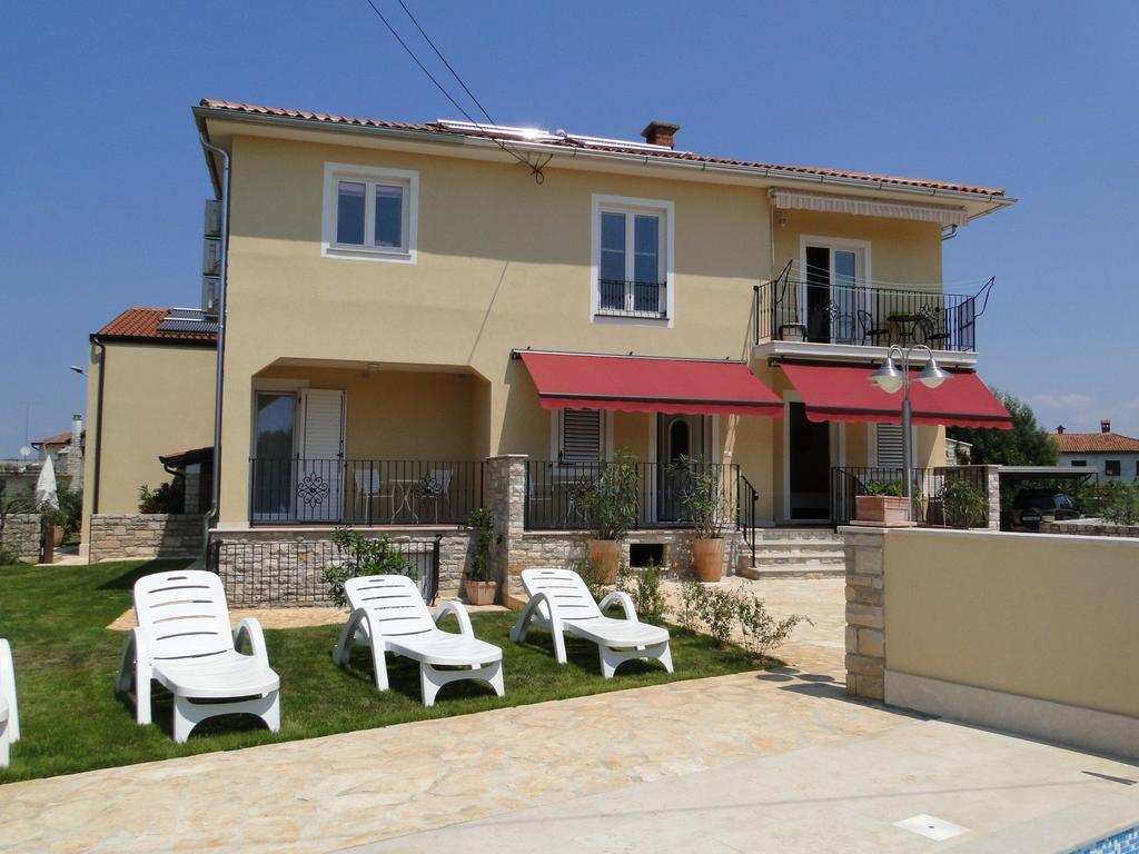 Apartments Villa Ela أوماغ المظهر الخارجي الصورة