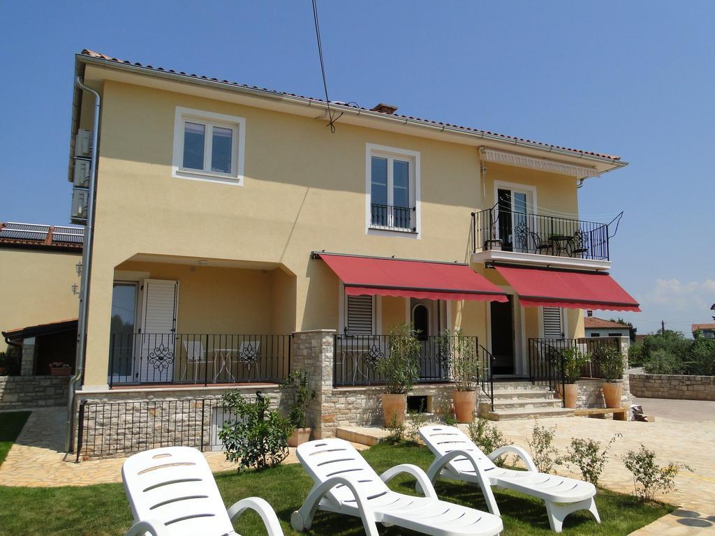 Apartments Villa Ela أوماغ المظهر الخارجي الصورة