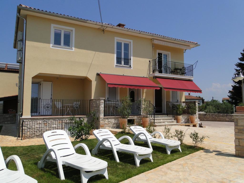 Apartments Villa Ela أوماغ الغرفة الصورة