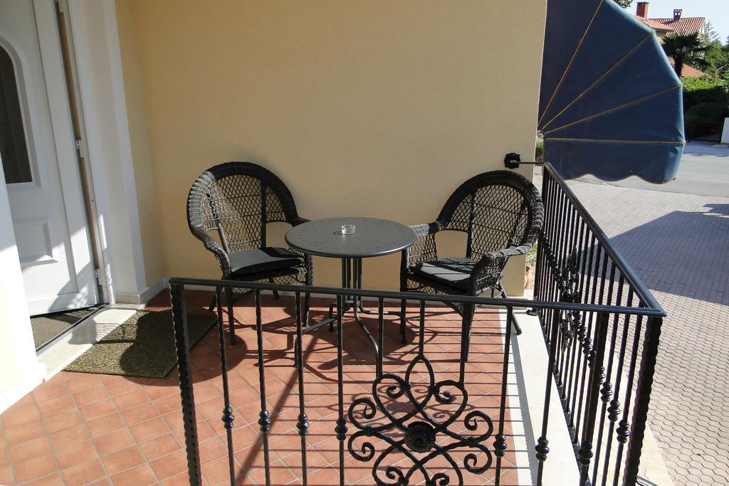 Apartments Villa Ela أوماغ المظهر الخارجي الصورة
